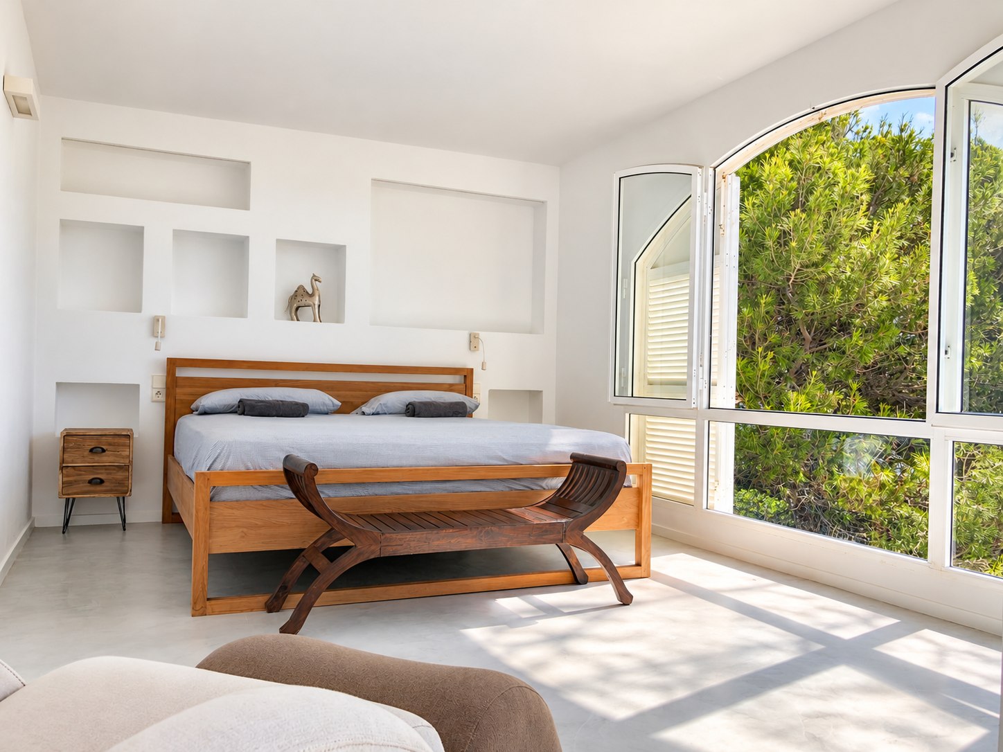Second master suite upstairs